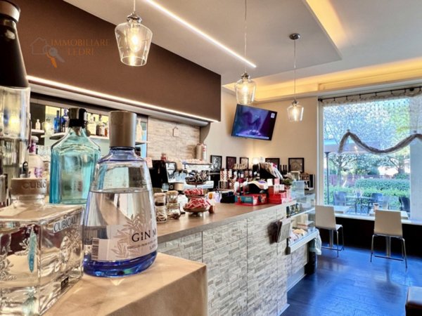 negozio in vendita a Verona in zona San Massimo all'Adige