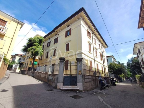 appartamento in vendita a Verona in zona Veronetta