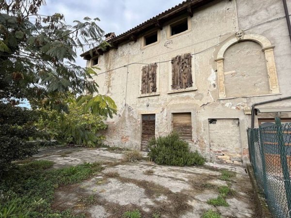 casa indipendente in vendita a Verona in zona San Michele Extra