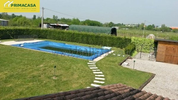 casa indipendente in vendita a Verona in zona Porto Crencano