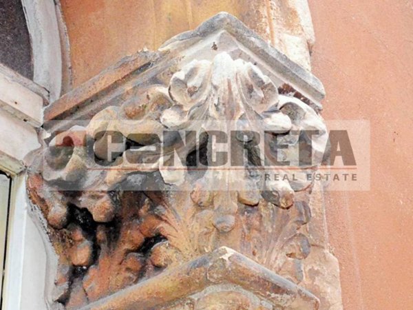 appartamento in vendita a Verona in zona Centro Storico