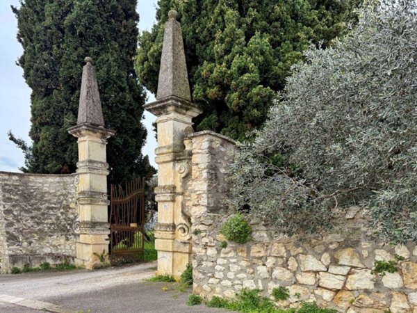 casa indipendente in vendita a Verona in zona Musicisti / Santa Croce