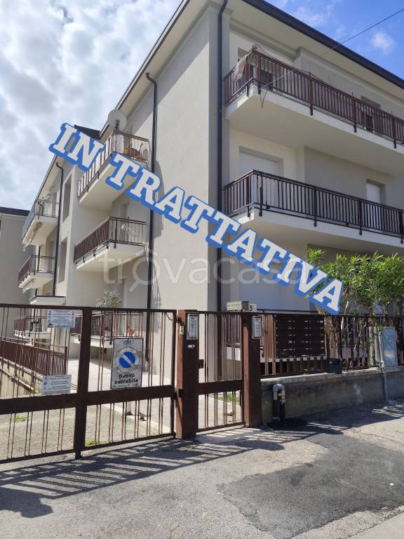 appartamento in vendita a Verona in zona Cadidavid