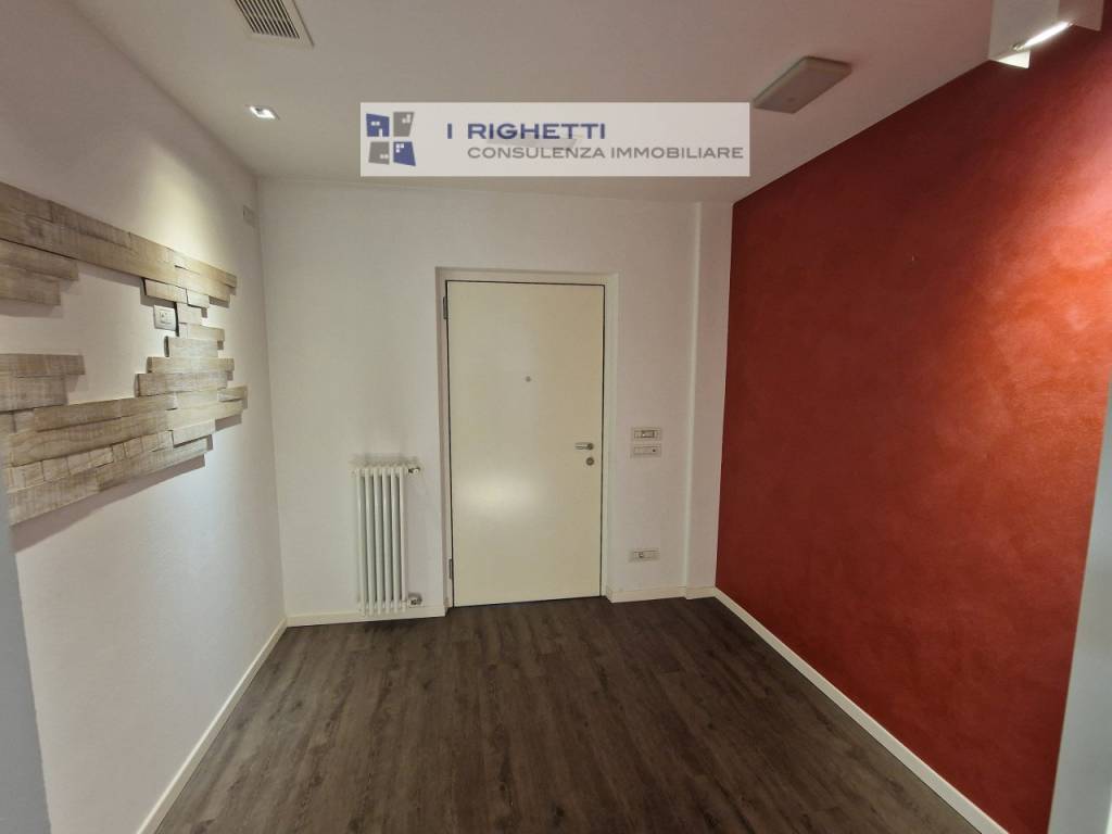 ufficio in vendita a Verona in zona Borgo Milano