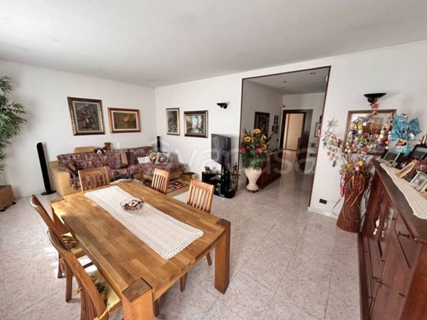 appartamento in vendita a Verona in zona Golosine