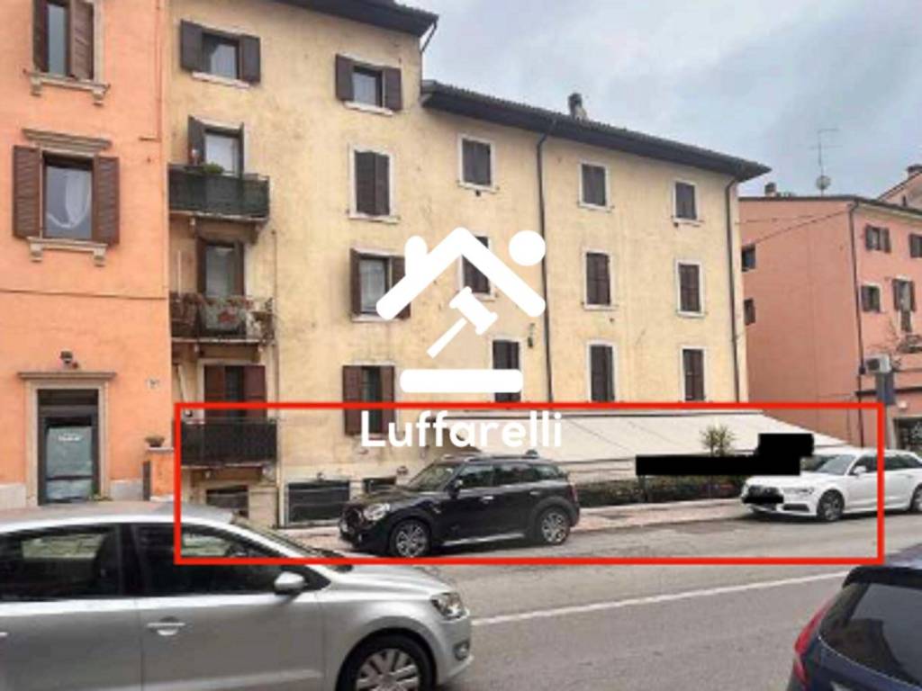 negozio in vendita a Verona in zona Veronetta