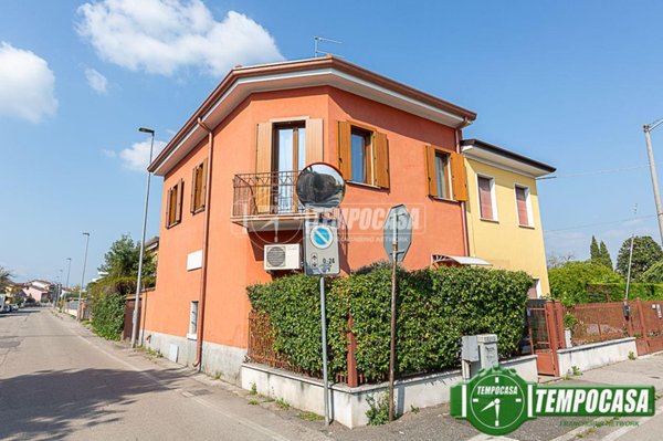 casa indipendente in vendita a Verona in zona San Massimo all'Adige