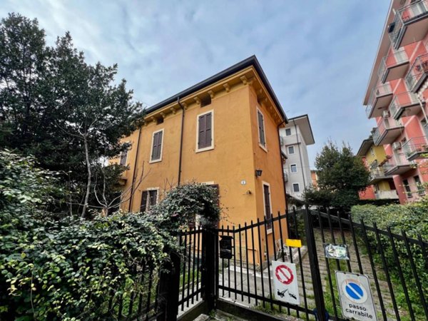 appartamento in vendita a Verona in zona Valdonega