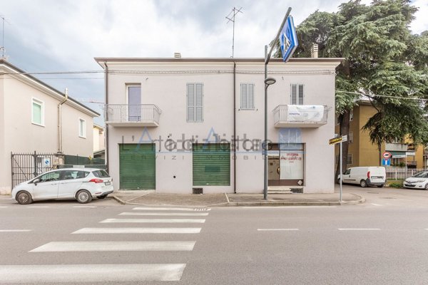 appartamento in vendita a Verona in zona Borgo Roma