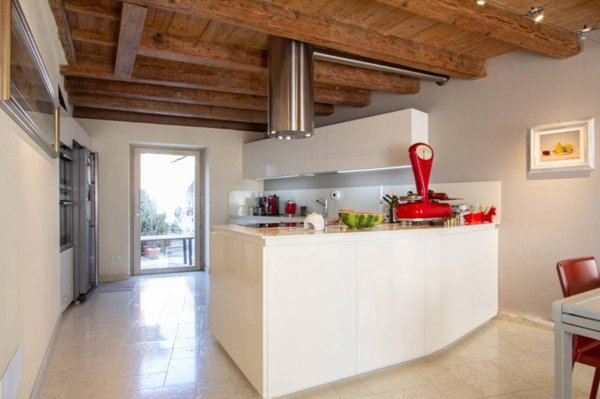 casa indipendente in vendita a Verona in zona Mizzole