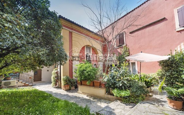 appartamento in vendita a Verona in zona Veronetta