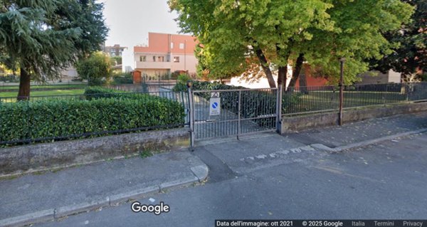 negozio in vendita a Verona in zona San Massimo all'Adige