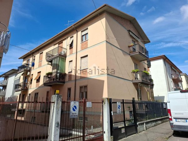 appartamento in vendita a Verona in zona Golosine
