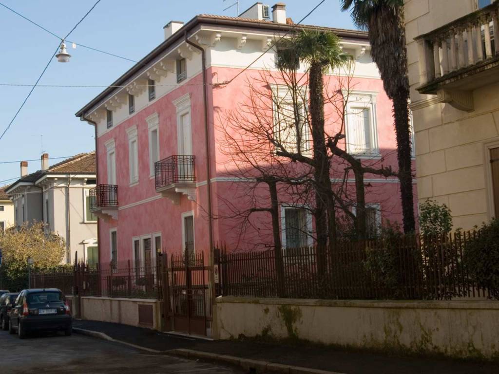 appartamento in vendita a Verona in zona Cittadella
