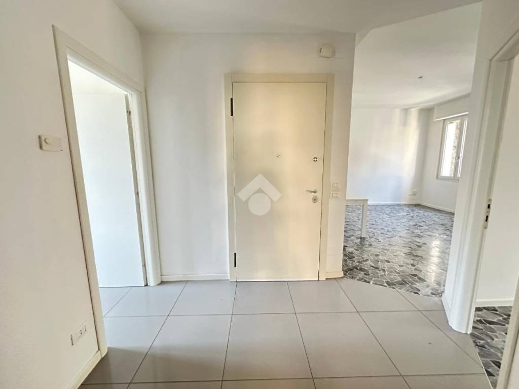 appartamento in vendita a Verona in zona Valdonega