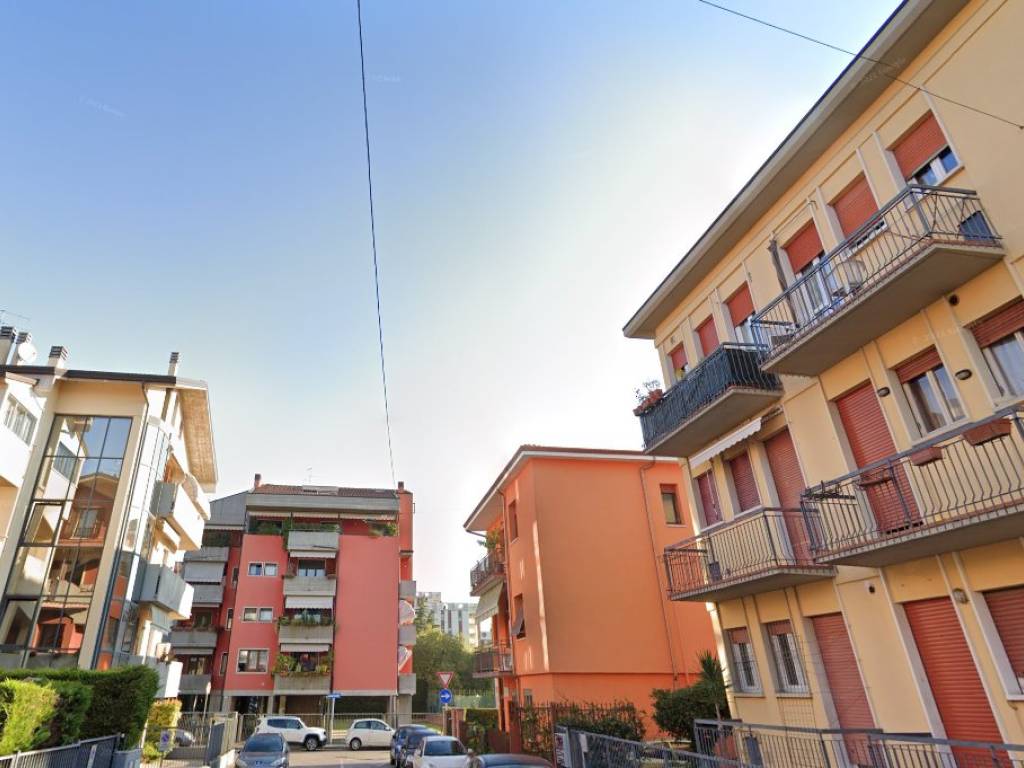 appartamento in vendita a Verona in zona Santa Lucia