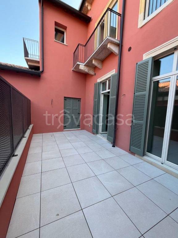 appartamento in vendita a Verona in zona Centro Storico