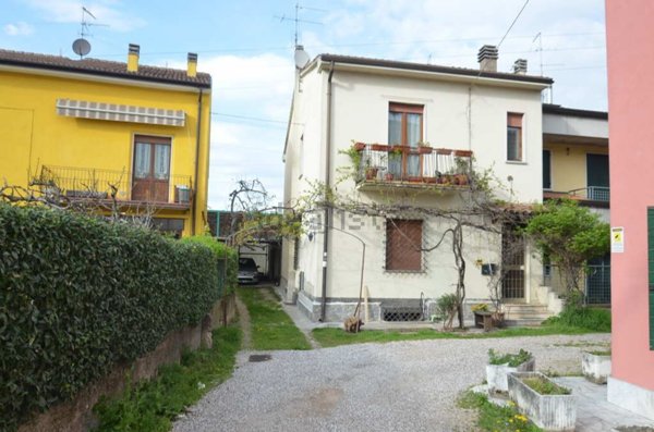 appartamento in vendita a Verona
