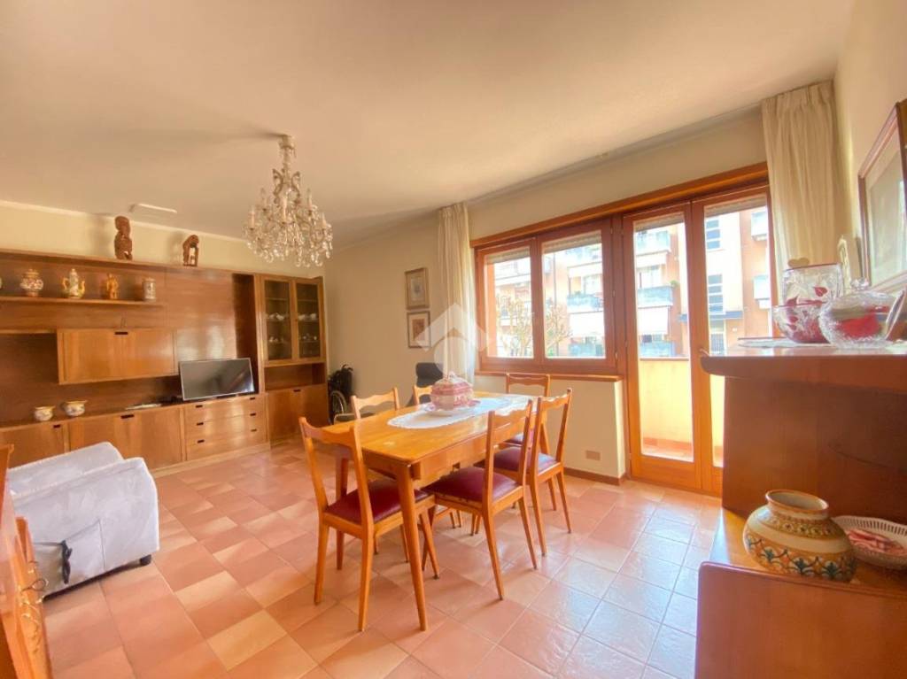 appartamento in vendita a Verona in zona Cadidavid