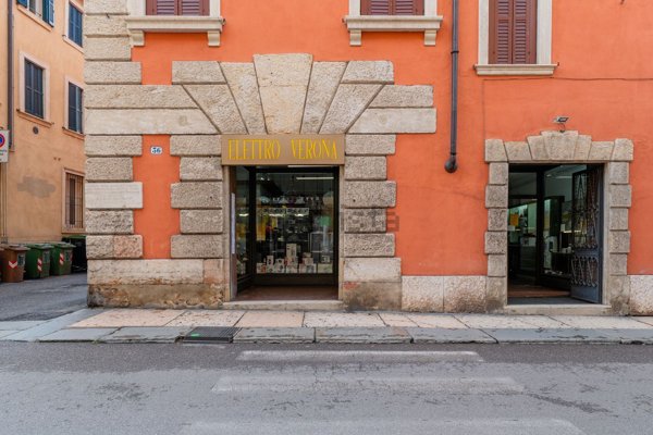 negozio in vendita a Verona in zona Veronetta