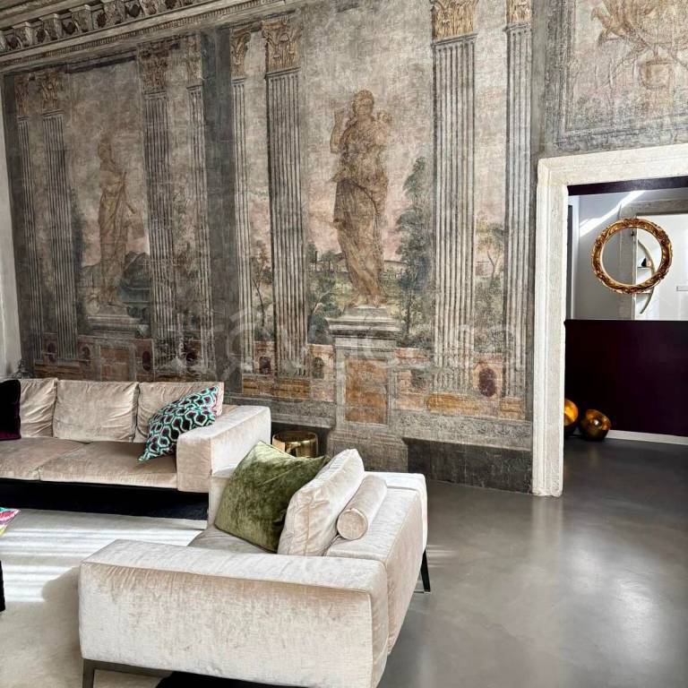 appartamento in vendita a Verona in zona Centro Storico