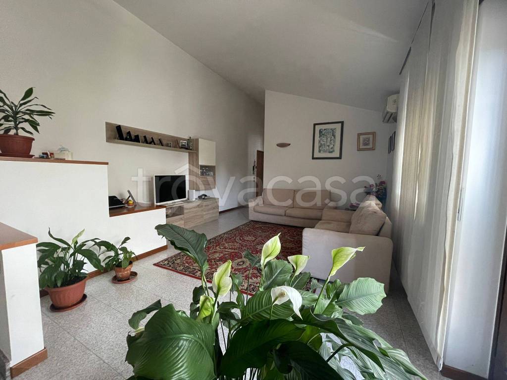 appartamento in vendita a Verona in zona Santa Lucia