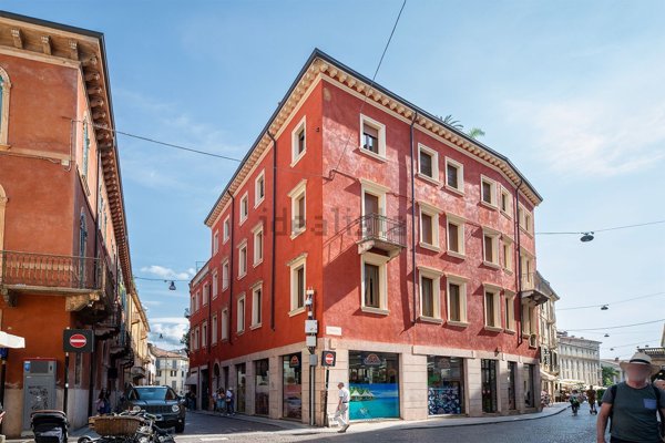 appartamento in vendita a Verona in zona Centro Storico
