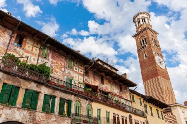 appartamento in vendita a Verona in zona Centro Storico