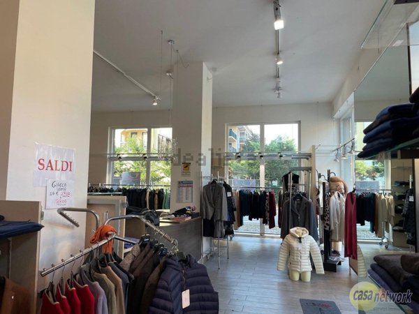 negozio in vendita a Verona in zona Borgo Milano