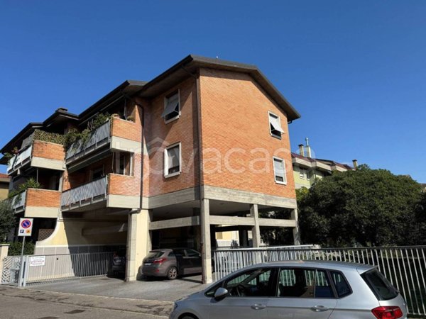 appartamento in vendita a Verona in zona Golosine