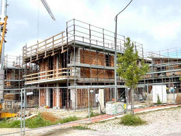 casa indipendente in vendita a Verona in zona Cadidavid