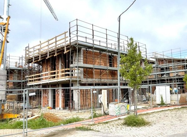 casa indipendente in vendita a Verona in zona Cadidavid