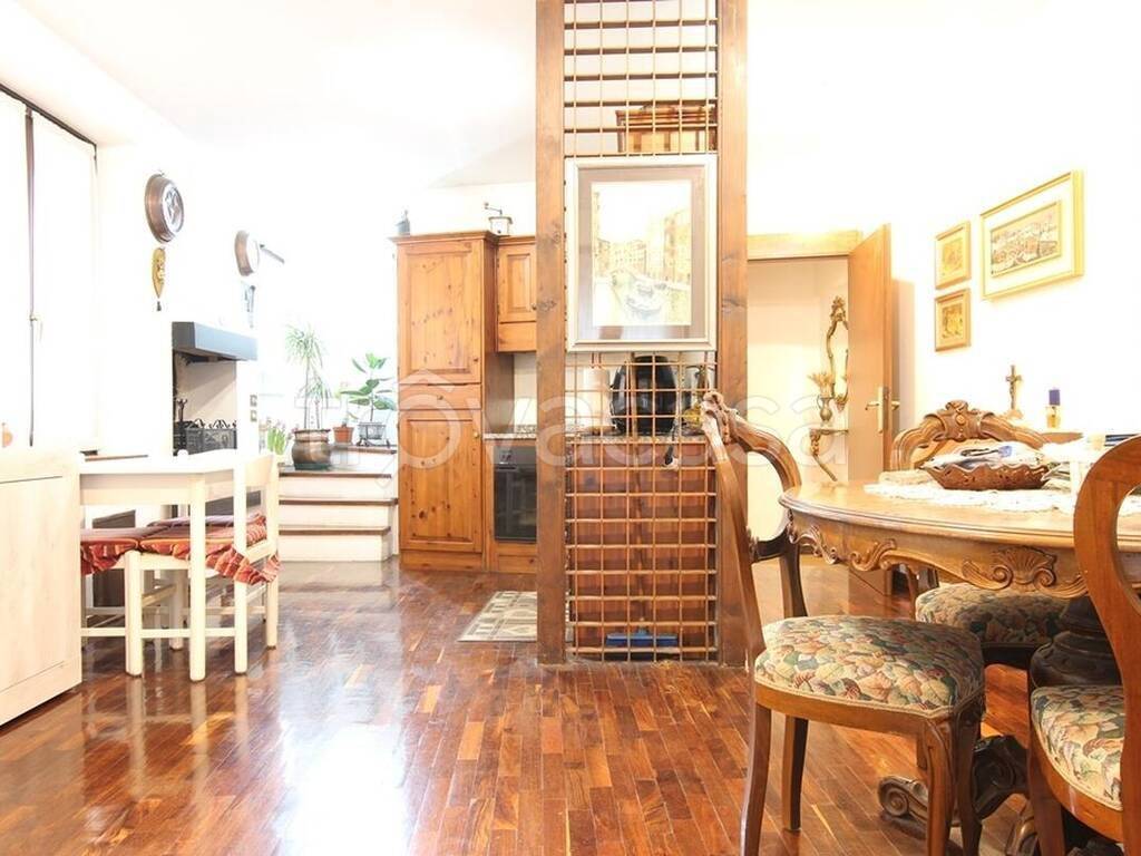 casa indipendente in vendita a Verona in zona Avesa