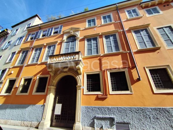 appartamento in vendita a Verona in zona Centro Storico