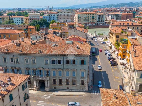 appartamento in vendita a Verona in zona Centro Storico