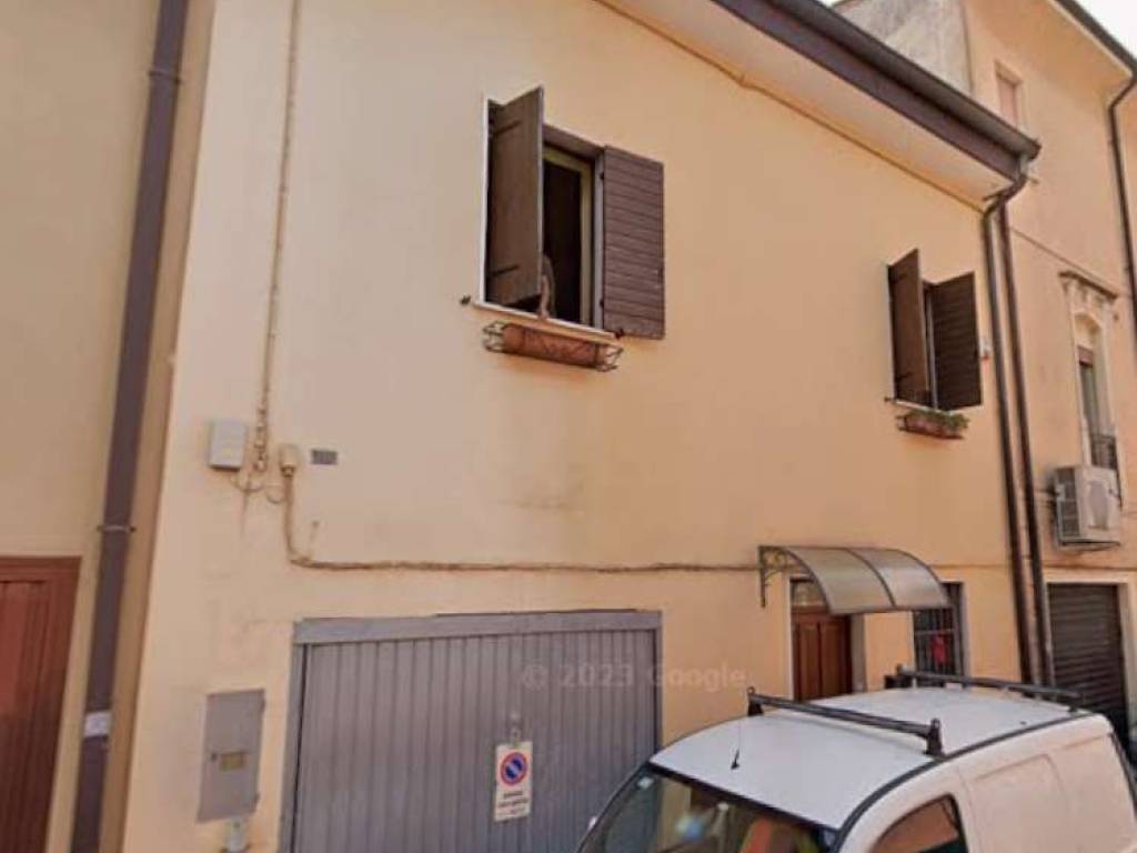 casa indipendente in vendita a Verona in zona Borgo Roma