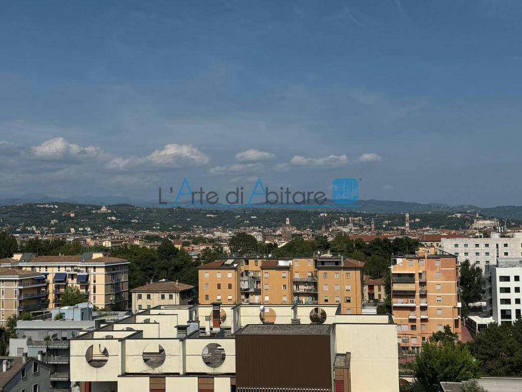appartamento in vendita a Verona in zona Borgo Milano