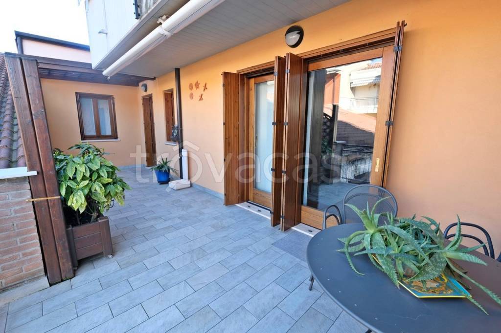 appartamento in vendita a Verona in zona Cadidavid