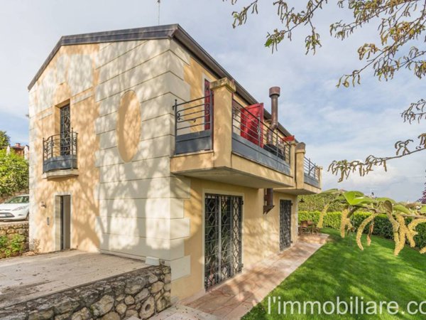 casa indipendente in vendita a Verona in zona Borgo Trento