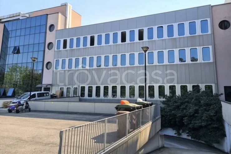 ufficio in vendita a Verona in zona Centro Storico