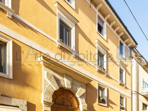 appartamento in vendita a Verona in zona Centro Storico