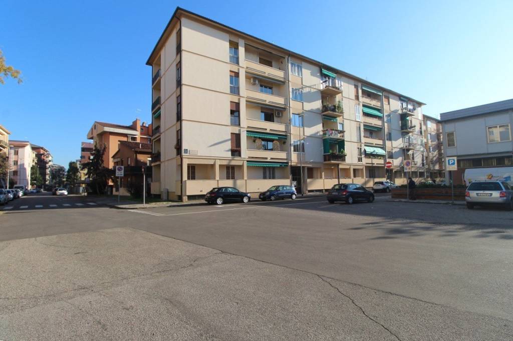 appartamento in vendita a Verona in zona Santa Lucia