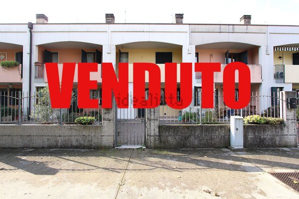 casa indipendente in vendita a Verona