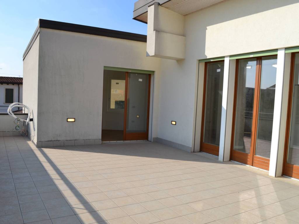 appartamento in vendita a Verona in zona Centro Storico