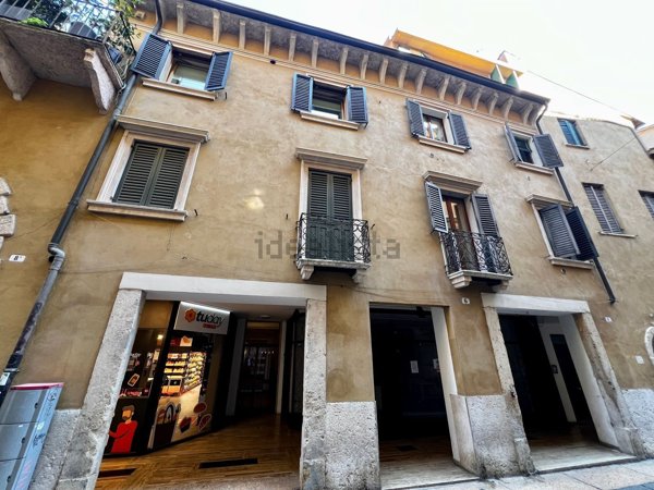 appartamento in vendita a Verona in zona Centro Storico
