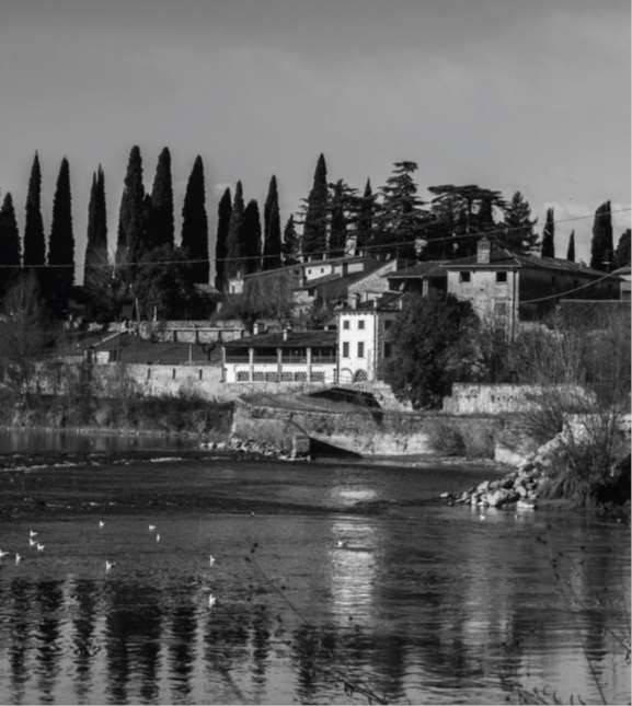 casa indipendente in vendita a Verona in zona Parona di Valpolicella