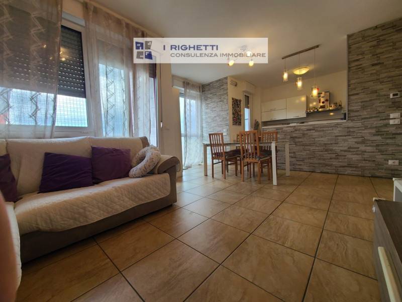 appartamento in vendita a Verona in zona Saval