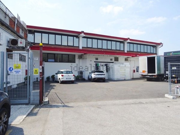 locale di sgombero in vendita a Verona