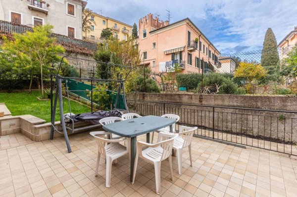 appartamento in vendita a Verona in zona Valdonega