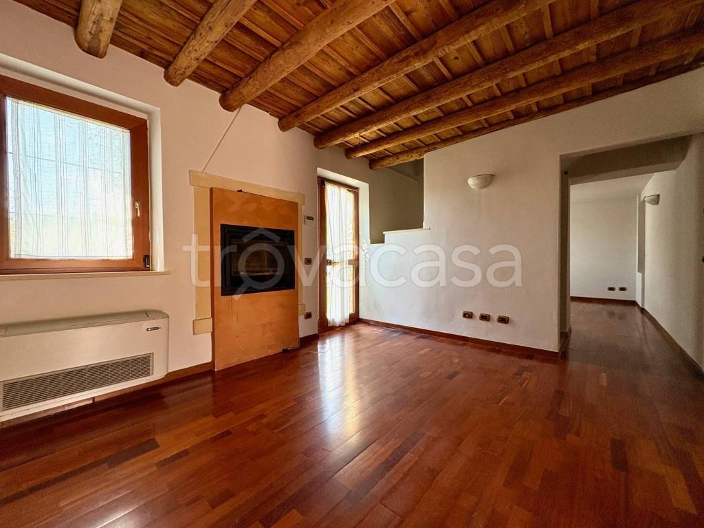 casa indipendente in vendita a Verona in zona Avesa